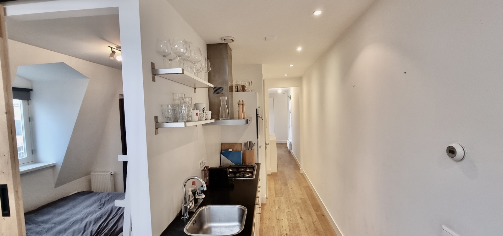 Albert Cuypstraat,Netherlands 1072CL,1 Bedroom Bedrooms,1 BathroomBathrooms,Apartment,Albert Cuypstraat,5,1478