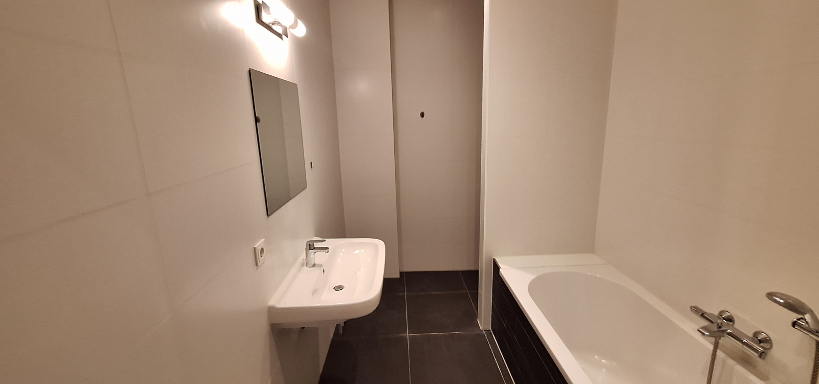 Eerste Jan Steenstraat,Netherlands 1072NN,2 Bedrooms Bedrooms,1 BathroomBathrooms,Apartment,Eerste Jan Steenstraat,3,1507